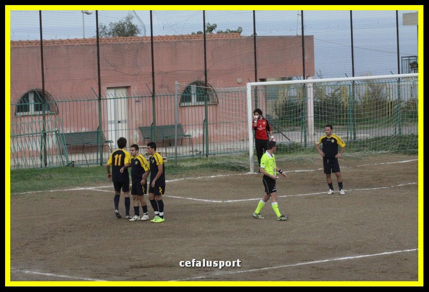 111210 Futura 124_tn.jpg